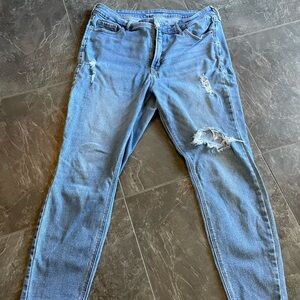 Old Navy Super High-Rise Rockstar Skinny Jeans 16 Light Wash Distressed